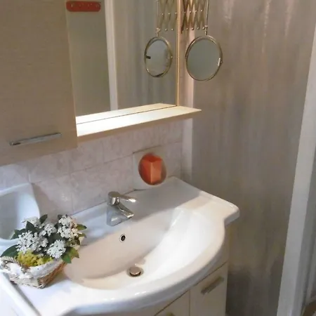 Apartment Il Giardino Nel Sole Trilo